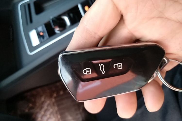 Volkswagen Golf 2022 car image #9
