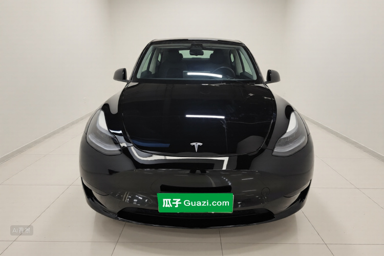 Tesla Model Y 2023 #3 Tesla Model Y 2023 car image #3