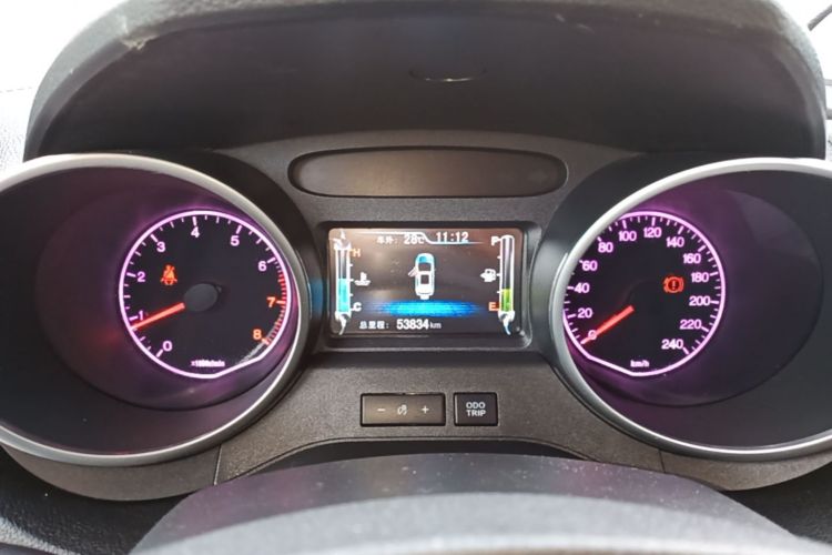 BYD Yuan 2018 #16 BYD Yuan 2018 car image #16