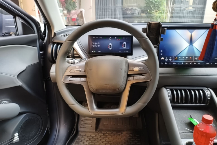 BYD Yuan Plus 2025 immagine di auto #15
