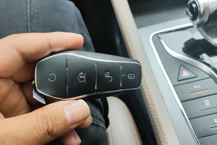 BYD Yuan Plus 2023 immagine di auto #11