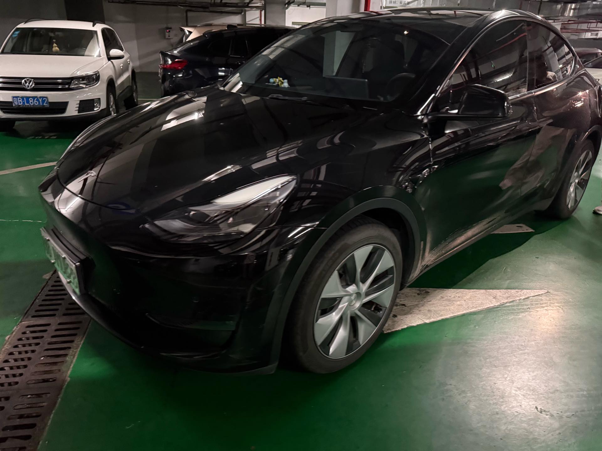 Tesla Model Y 2021 Tesla Model Y 2021 car image