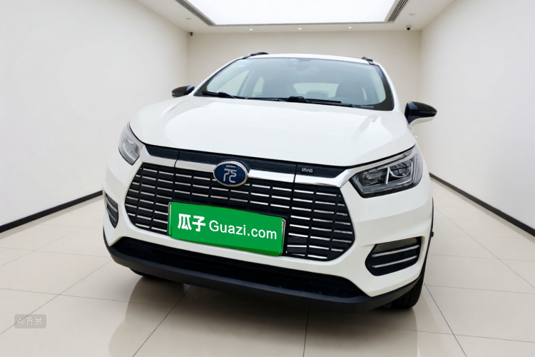 BYD Yuan New Energy 2019 #3 BYD Yuan New Energy 2019 car image #3