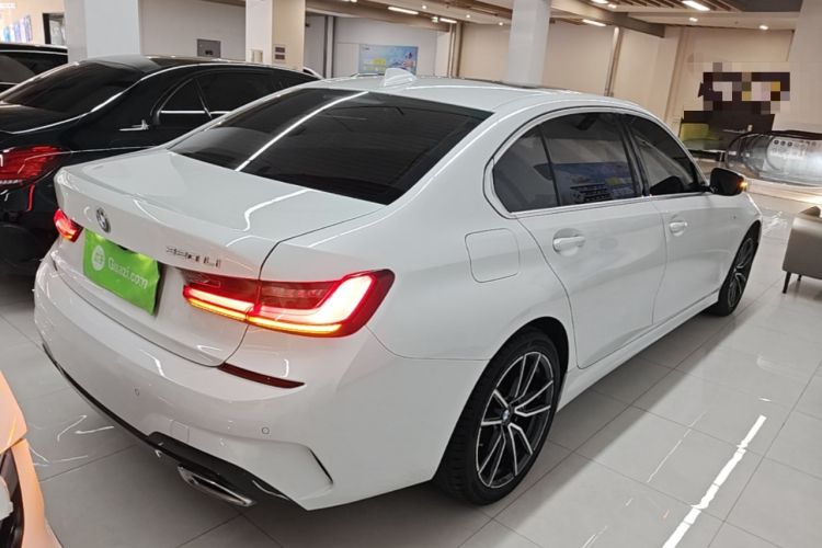 BMW 3 Series 2022 #7 BMW 3 Series 2022 car image #7