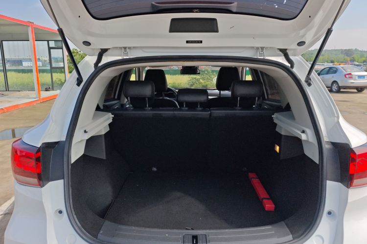 MG ZS 2020 car image #19