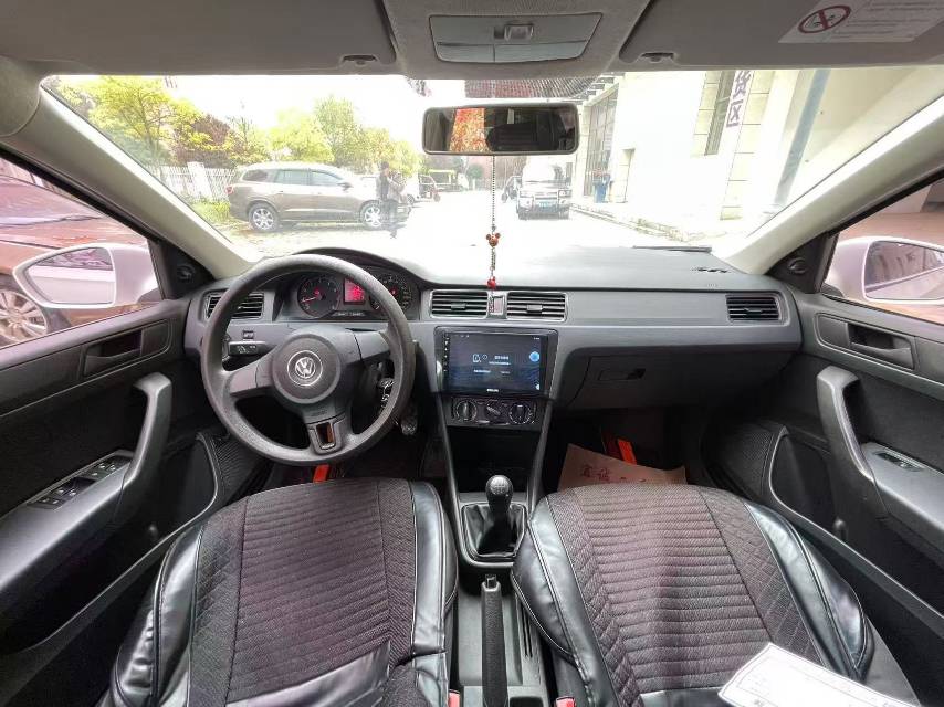 Volkswagen Santana 2018 car image #5