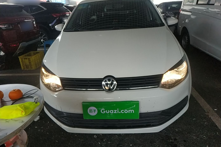 Volkswagen Polo 2019 car image #3