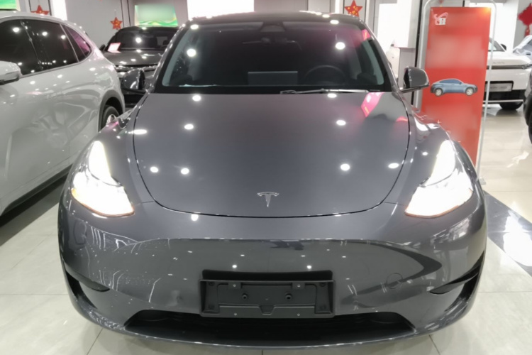 Tesla Model Y 2023 #3 Tesla Model Y 2023 car image #3