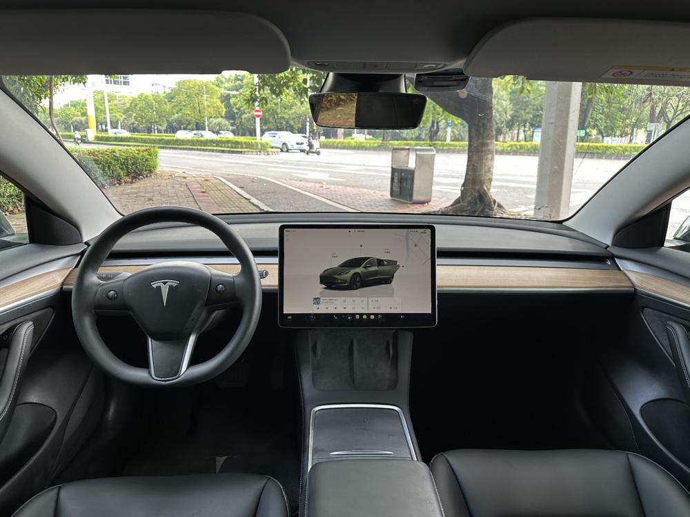 Tesla Model 3 2023 صورة سيارة #7