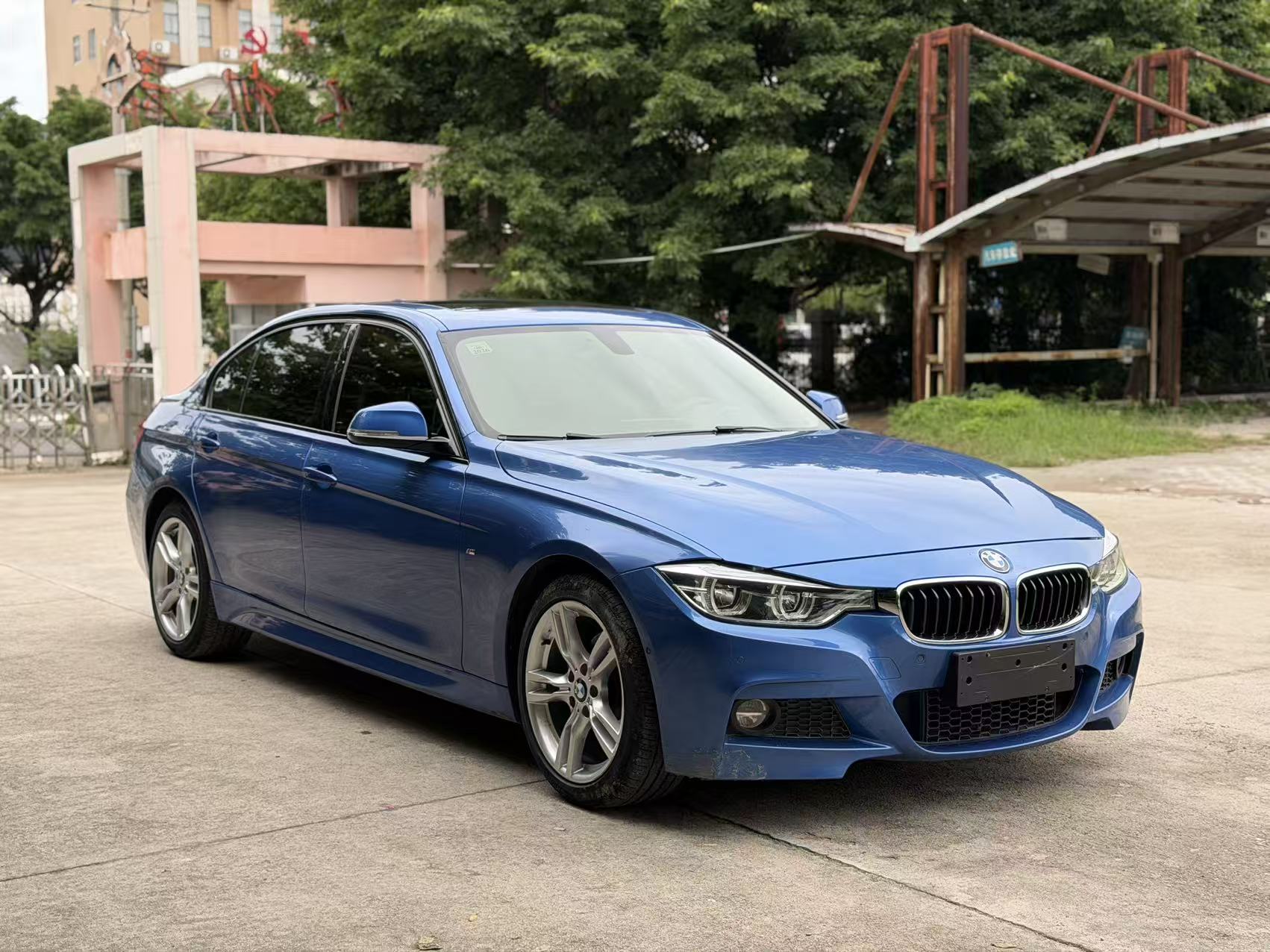 BMW 3 Series 2018 #3 BMW 3 Series 2018 car image #3