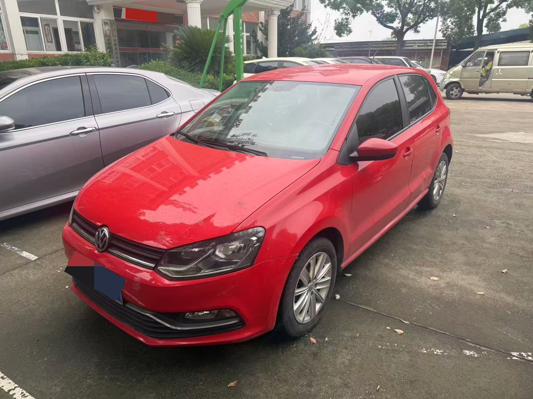 Volkswagen Polo 2014 car image 