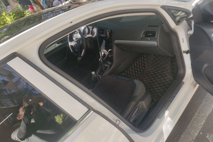 Volkswagen Golf 2020 #27 Volkswagen Golf 2020 car image #27