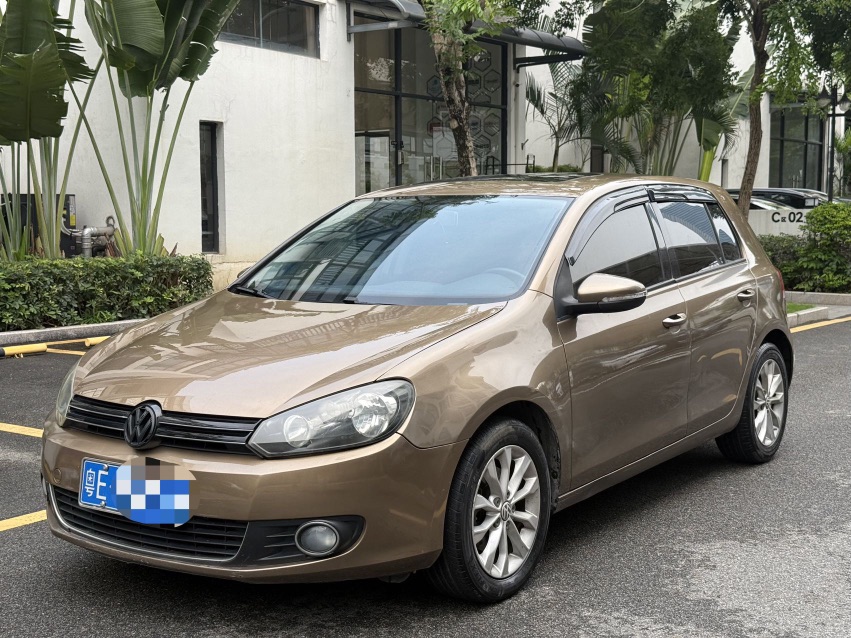 Volkswagen Golf 2013 car image 