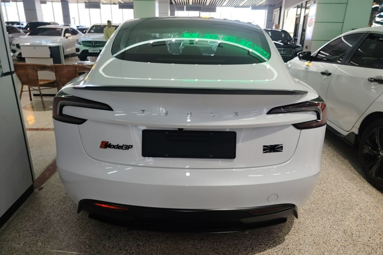 Tesla Model 3 2025 #6 Tesla Model 3 2025 car image #6