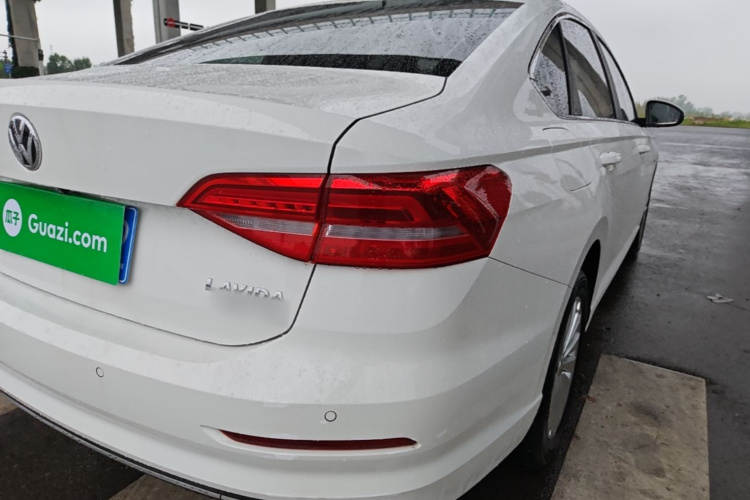Volkswagen Lavida 2020 car image #8