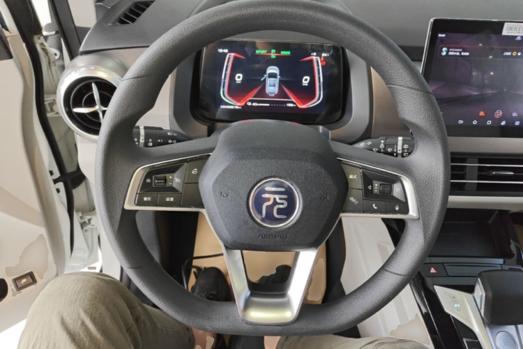 BYD Yuan Pro 2021 #11 BYD Yuan Pro 2021 изображение автомобиля #11