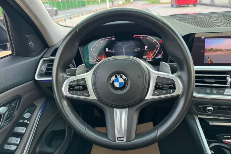 BMW 3 Series 2019 #22 BMW 3 Series 2019 car image #22
