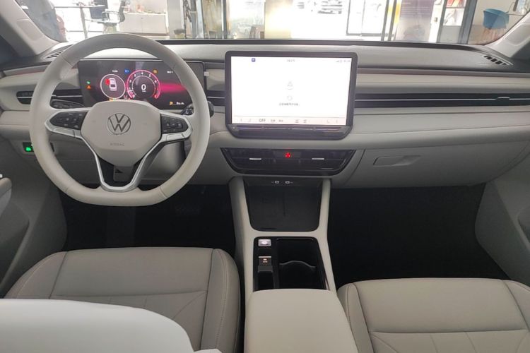 2025 #10 2025 immagine di auto #10