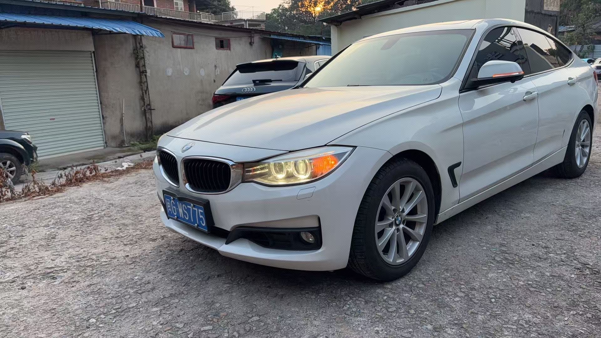 BMW 3 Series GT 2014 car image 