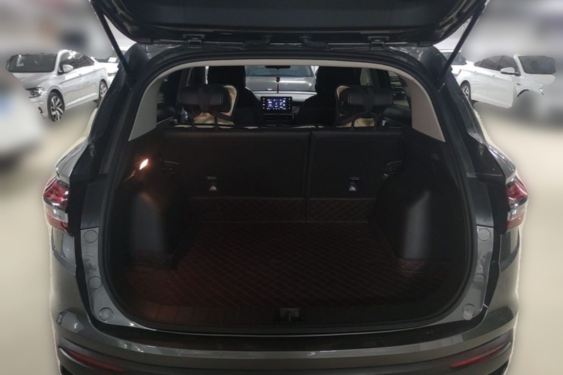 GEELY Coolray 2026 #9 GEELY Coolray 2026 car image #9