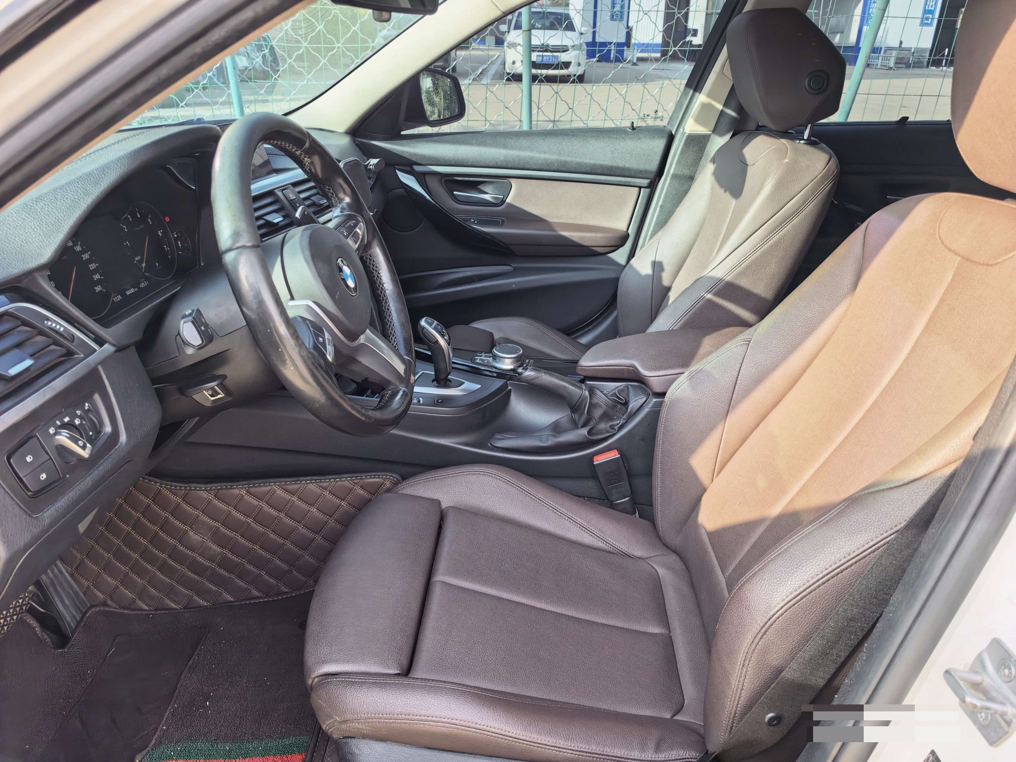 BMW 3 Series 2018 car image #3