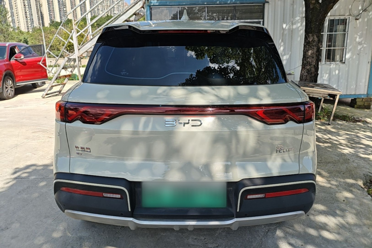 BYD YuanUP 2025 #6 BYD YuanUP 2025 car image #6