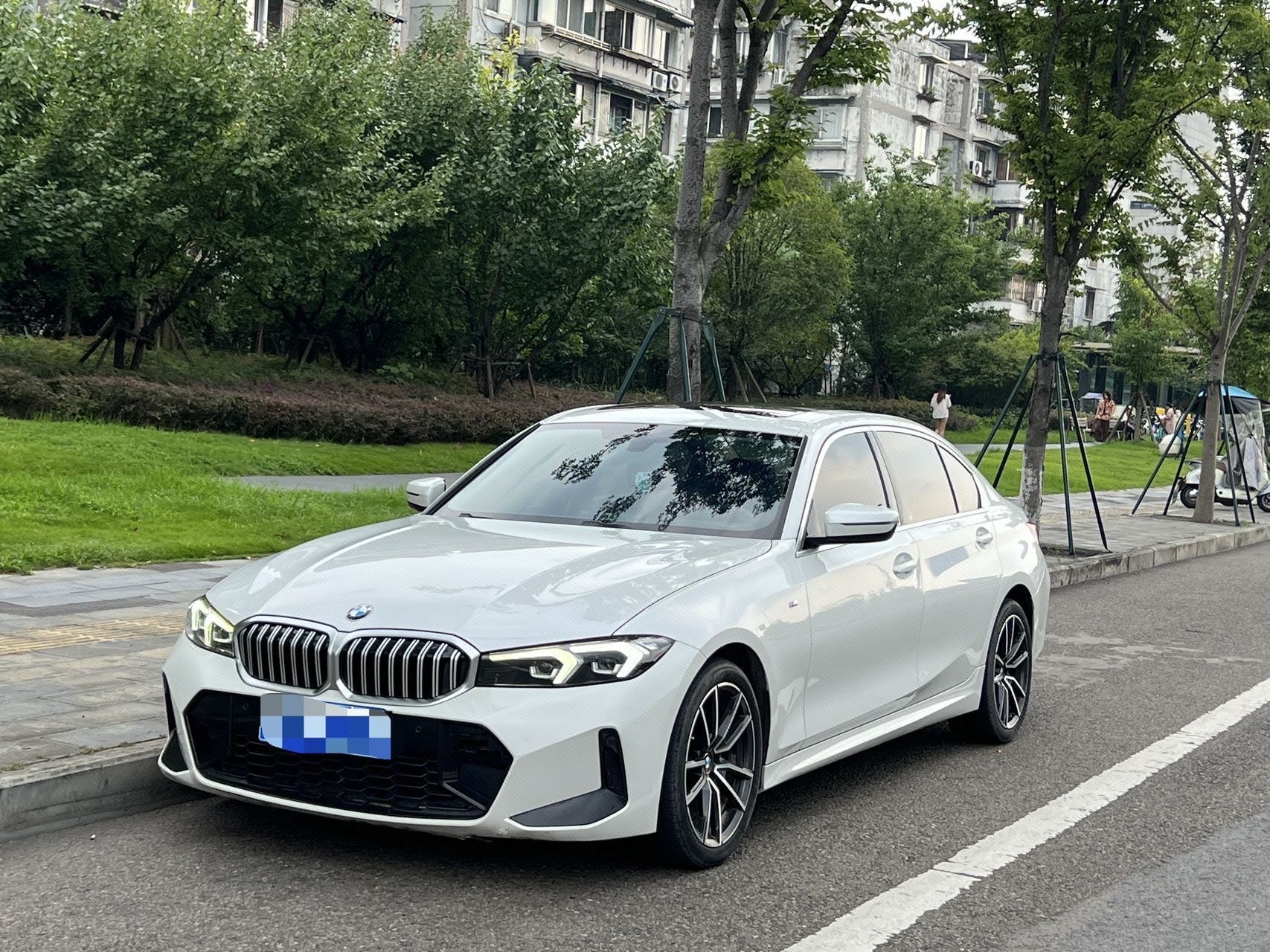 BMW 3 Series 2023 car image 