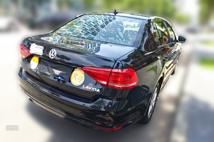 Volkswagen Lavida 2017 car image #7