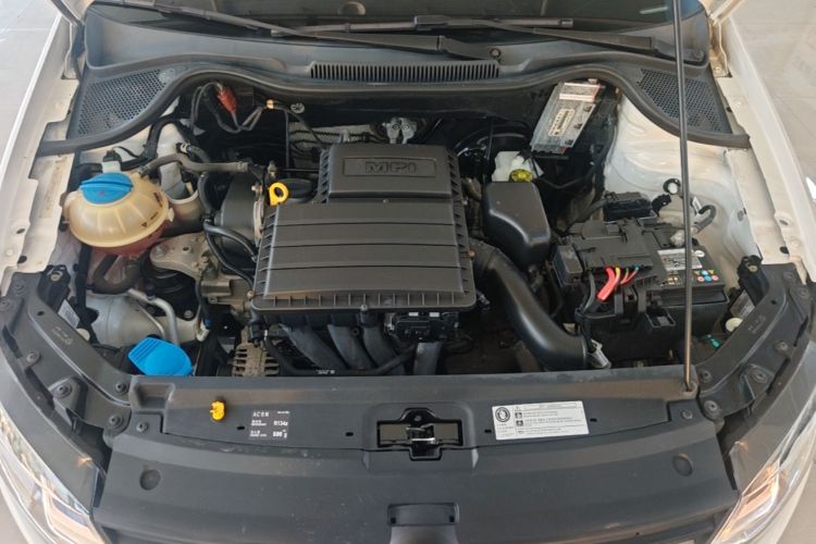 Volkswagen Polo 2017 car image #20