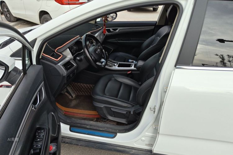 GEELY Emgrand GS 2019 car image #18