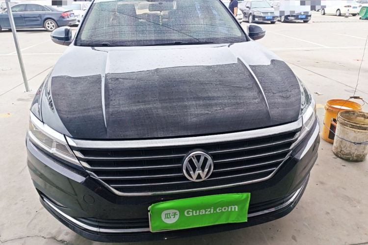 Volkswagen Lavida 2018 car image #3