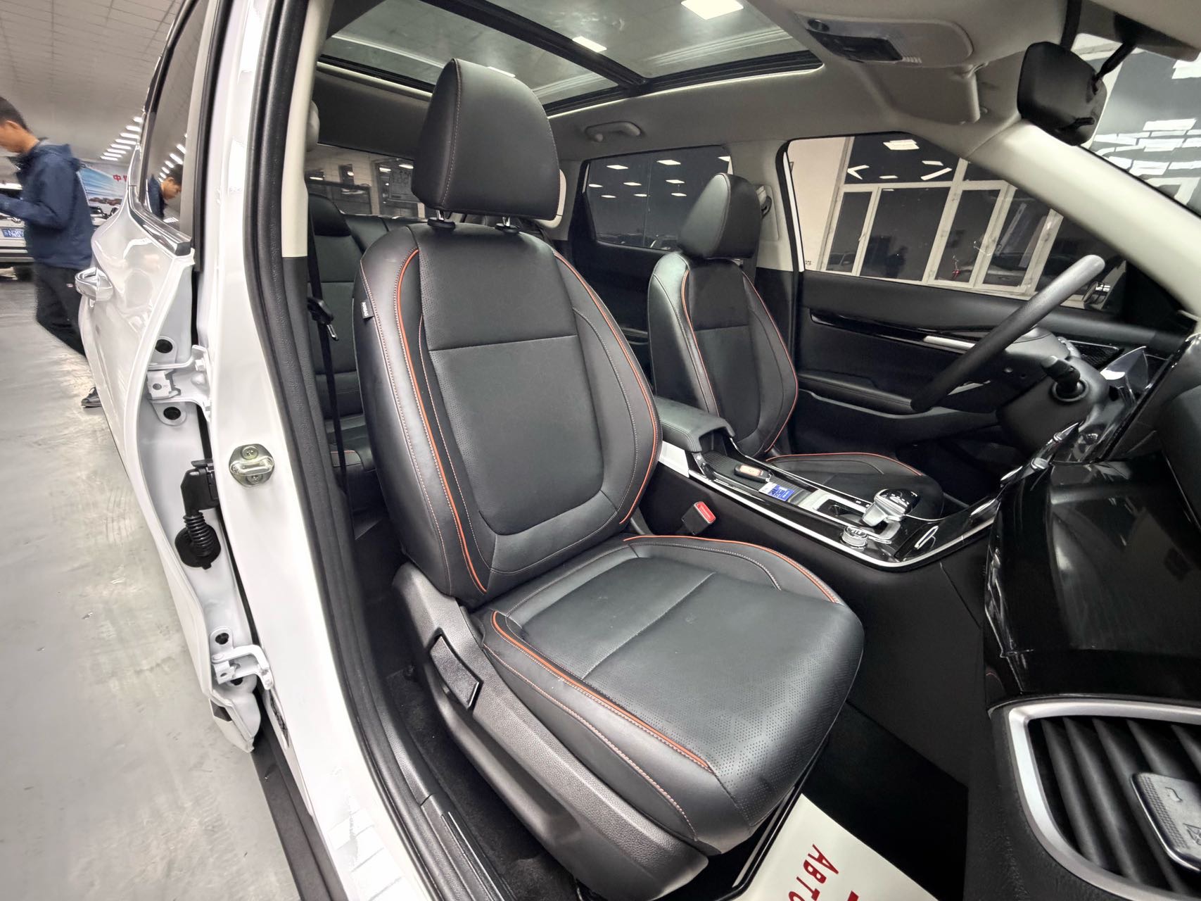 起亚 赛图斯 2023 汽车图片 #11