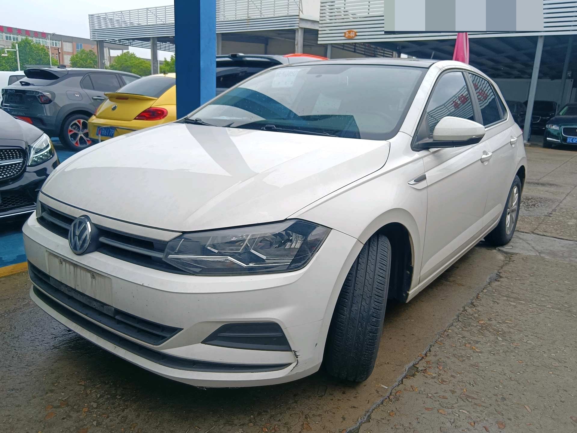 Volkswagen Polo 2023 car image 