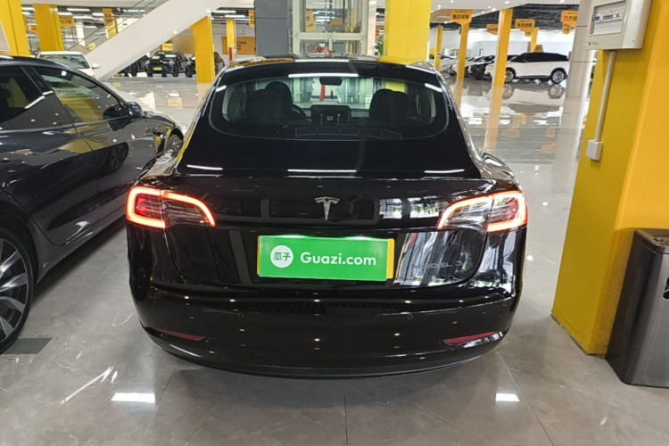 Tesla Model 3 2023 #4 Tesla Model 3 2023 car image #4