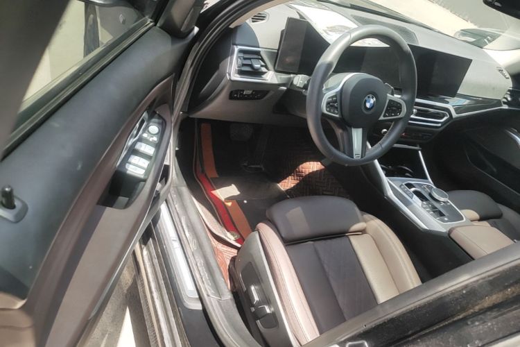 BMW 3 Series 2024 #18 BMW 3 Series 2024 car image #18