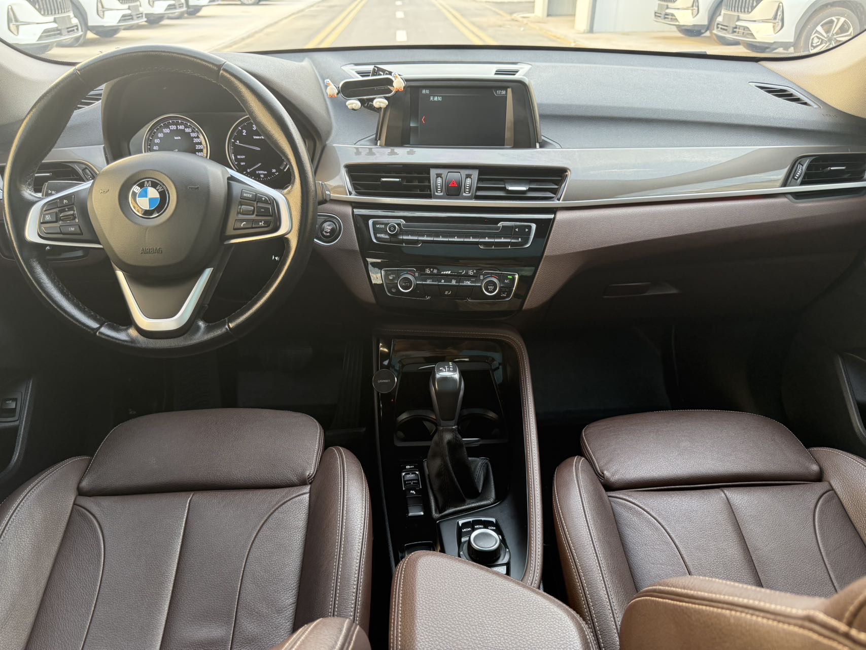 BMW X1 2019 #6 BMW X1 2019 car image #6