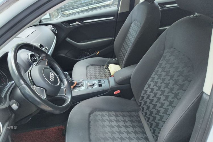 Audi A3 2016 car image #17