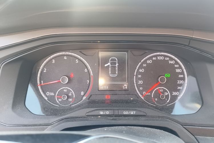 Volkswagen Polo 2021 car image #12