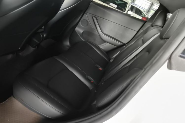 Tesla Model Y 2023 #17 Tesla Model Y 2023 car image #17