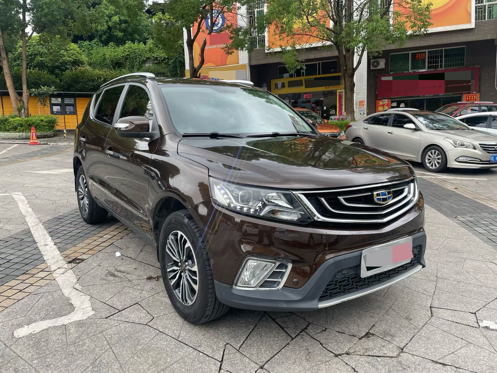 GEELY Vision X6 2017 car image #2