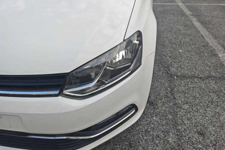 Volkswagen Polo 2015 #23 Volkswagen Polo 2015 car image #23