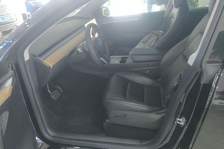 Tesla Model Y 2022 #19 Tesla Model Y 2022 car image #19
