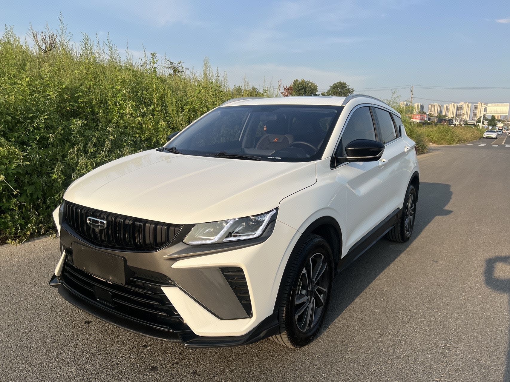GEELY Coolray 2023 car image 