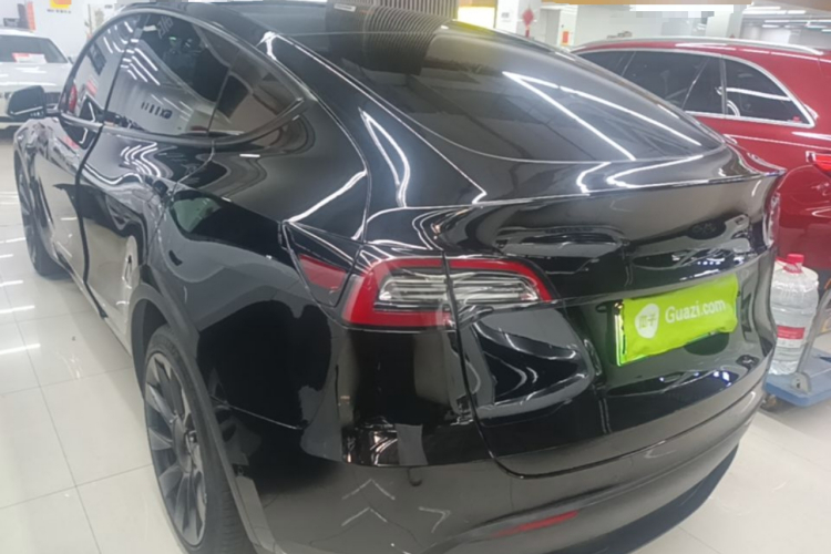 Tesla Model Y 2021 #5 Tesla Model Y 2021 car image #5