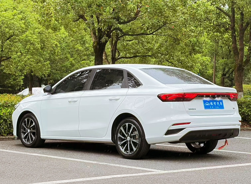 GEELY Emgrand 2024 car image #6