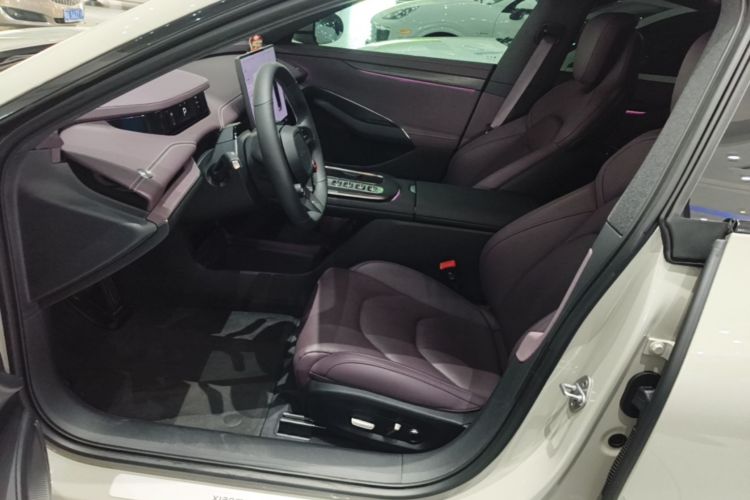 MI SU7 2025 car image #15