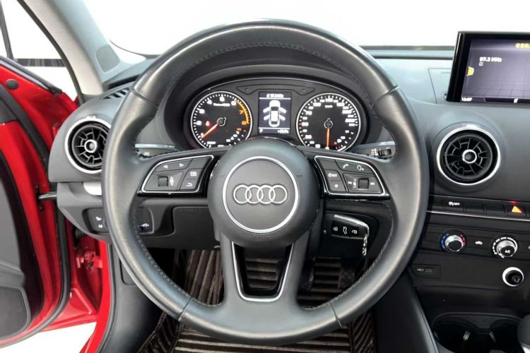 Audi A3 2019 car image #11