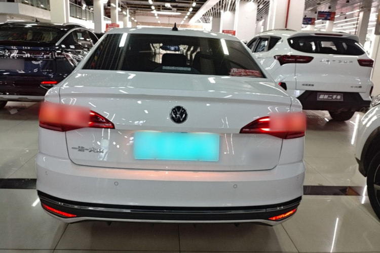 Volkswagen Bora 2024 car image #6