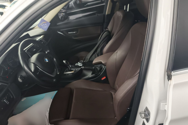 BMW 3 Series 2019 #15 BMW 3 Series 2019 car image #15