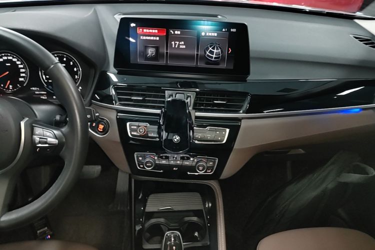 BMW X1 2020 image de voiture #13